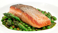 Seared Salmon with Braised Lentils & Asparagus